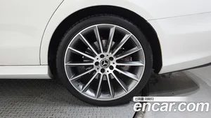 Mercedes-Benz E-Class, 2021 — миниатюра 7