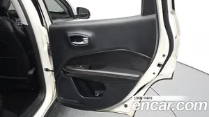 Jeep Compass, 2018 — миниатюра 15