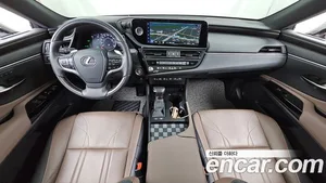 Lexus ES, 2023 — миниатюра 7
