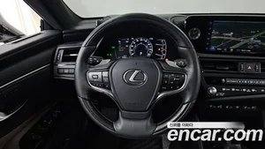 Lexus ES, 2023 — миниатюра 13