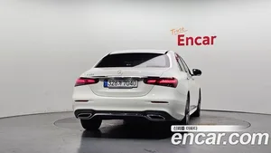 Mercedes-Benz E-Class, 2023 — миниатюра 4