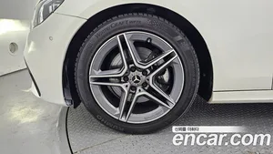Mercedes-Benz E-Class, 2023 — миниатюра 5