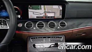 Mercedes-Benz E-Class, 2023 — миниатюра 18