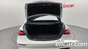 Mercedes-Benz E-Class, 2023 — миниатюра 32
