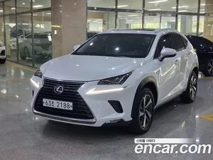 Lexus NX, 2018 — миниатюра 1