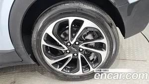 Chevrolet 볼트 euv, 2023 — миниатюра 6