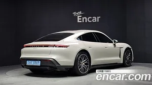 Porsche Taycan, 2023 — миниатюра 2