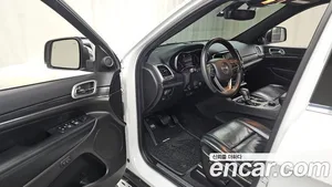 Jeep Cherokee, 2019 — миниатюра 12