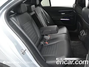 Mercedes-Benz C-Class, 2023 — миниатюра 12