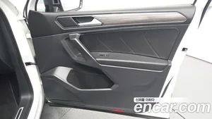 Volkswagen Tiguan, 2023 — миниатюра 14