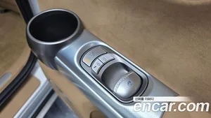 Genesis GV60, 2023 — миниатюра 18