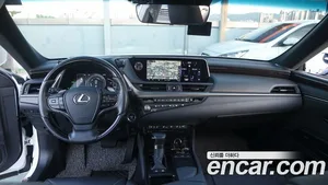Lexus ES, 2021 — миниатюра 7