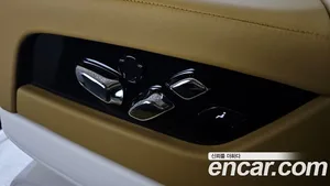 Rolls-Royce Ghost, 2025 — миниатюра 29