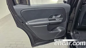 Mercedes-Benz GLB-Class, 2021 — миниатюра 14