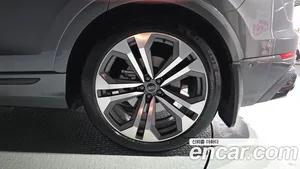 Audi Q8, 2023 — миниатюра 7