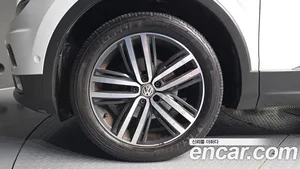Volkswagen Tiguan, 2018 — миниатюра 5