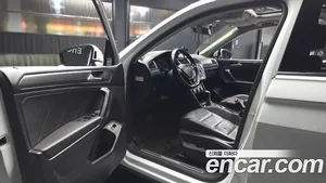 Volkswagen Tiguan, 2018 — миниатюра 10