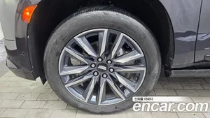 Cadillac Escalade, 2022 — миниатюра 5