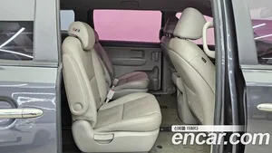 Kia Carnival, 2015 — миниатюра 17