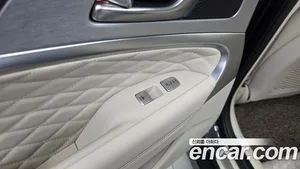 Genesis G70, 2019 — миниатюра 25
