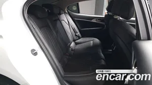 Genesis G70, 2023 — миниатюра 18