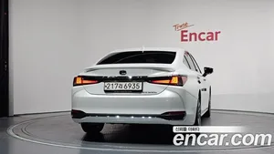 Lexus ES, 2025 — миниатюра 4