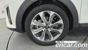 Kia Stonic, 2017 — миниатюра 5