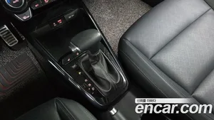 Kia Stonic, 2017 — миниатюра 9