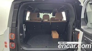 Land Rover Defender, 2026 — миниатюра 10