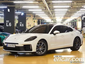 Porsche Panamera, 2024 — миниатюра 1