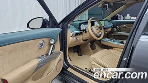 Genesis GV60, 2022 — миниатюра 13