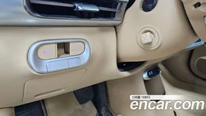 Genesis GV60, 2022 — миниатюра 27