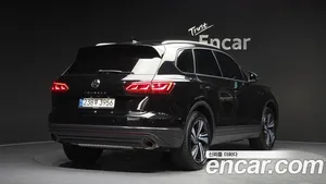 Volkswagen Touareg, 2023 — миниатюра 2