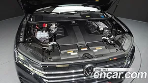Volkswagen Touareg, 2023 — миниатюра 6