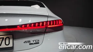 Audi A7, 2022 — миниатюра 9