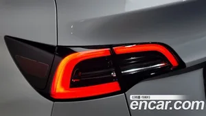 Tesla Model Y, 2023 — миниатюра 9