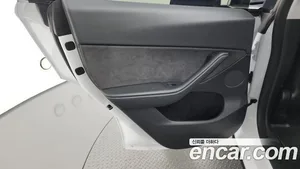 Tesla Model Y, 2023 — миниатюра 15