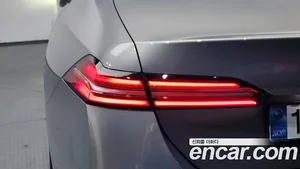 BMW 5-Series, 2025 — миниатюра 9