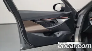 BMW 5-Series, 2025 — миниатюра 14