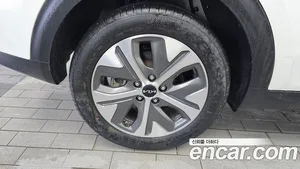 Kia Niro, 2022 — миниатюра 5