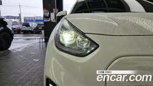 Kia Niro, 2022 — миниатюра 8
