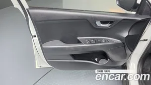 Kia Stonic, 2018 — миниатюра 14