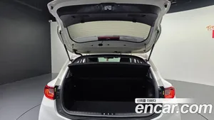 Kia Stonic, 2018 — миниатюра 32