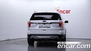 Ford Explorer, 2017 — миниатюра 4