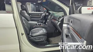 Ford Explorer, 2017 — миниатюра 11