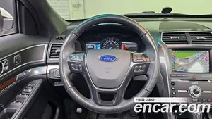 Ford Explorer, 2017 — миниатюра 13