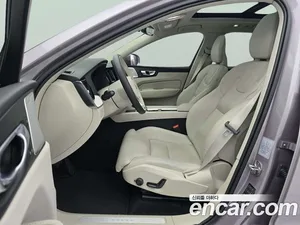 Volvo XC60, 2025 — миниатюра 10