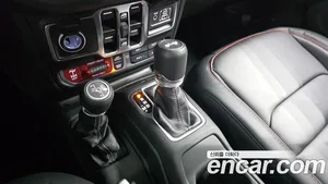 Jeep Wrangler, 2025 — миниатюра 9