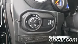 Jeep Wrangler, 2025 — миниатюра 17