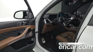 BMW X5M, 2025 — миниатюра 13